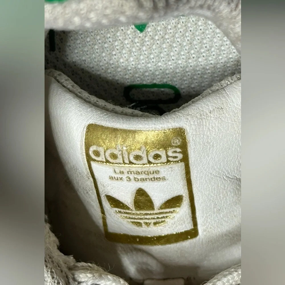 Adidas Ortholite Kids Super Star Sneakers in Green and White. Kids size -6-.